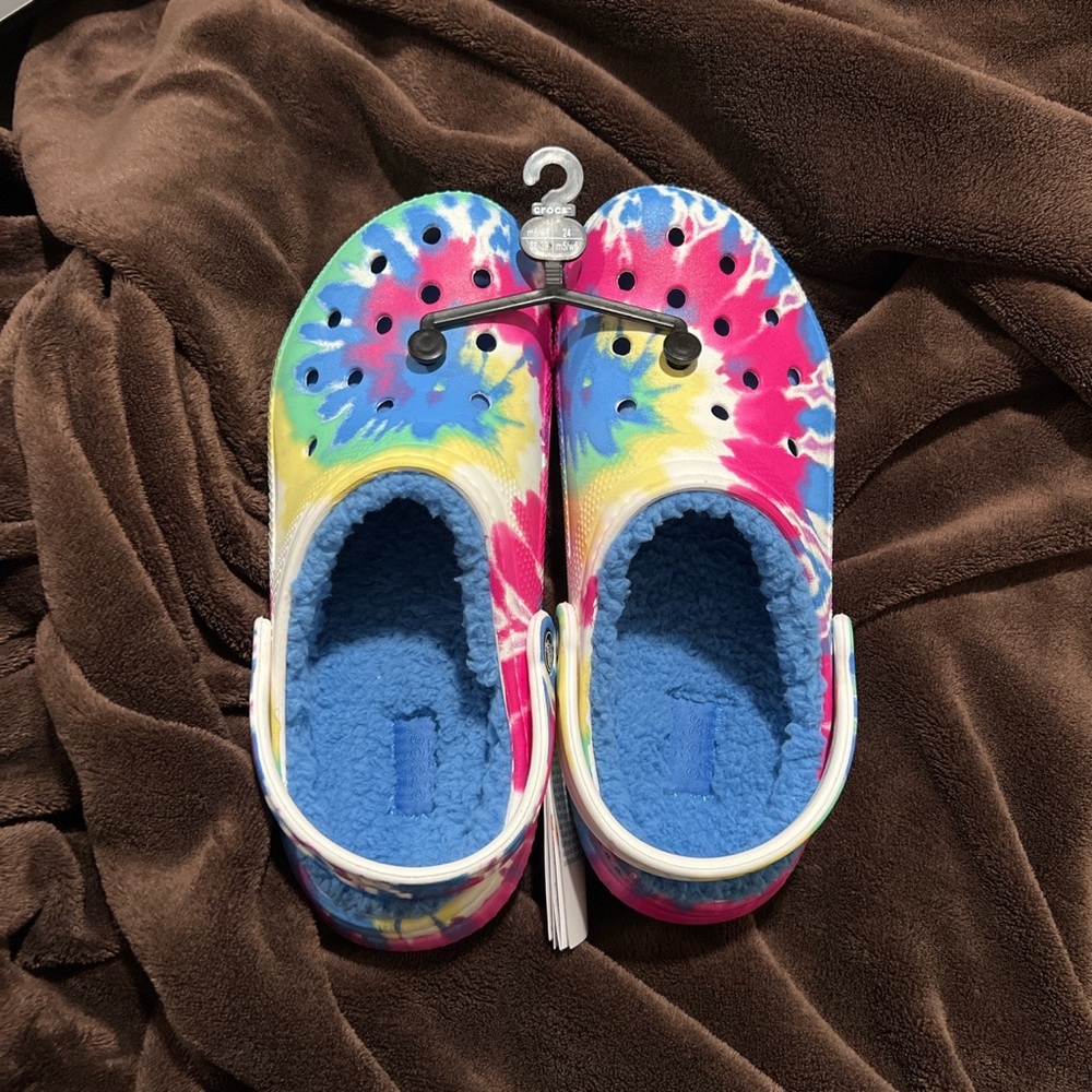 Brand New Tie Dye Fuzzy Crocs! Size 8!